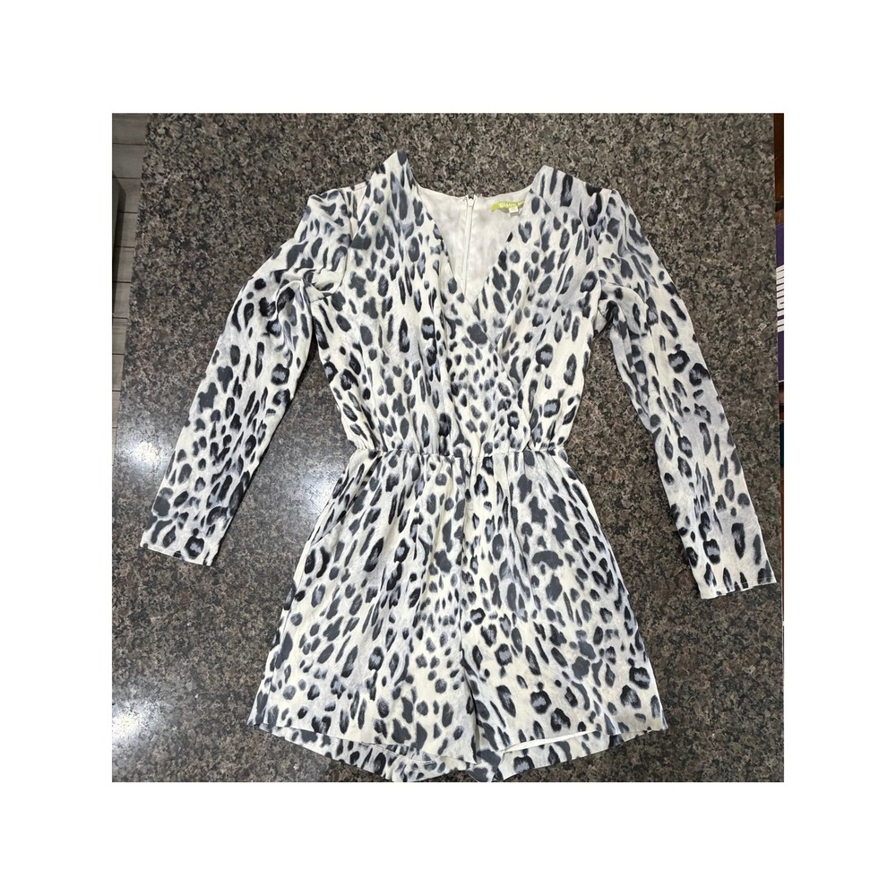 Gianni Bini Snow Leopard Print Long Sleeve V-Neck Romper XS White Black Gray